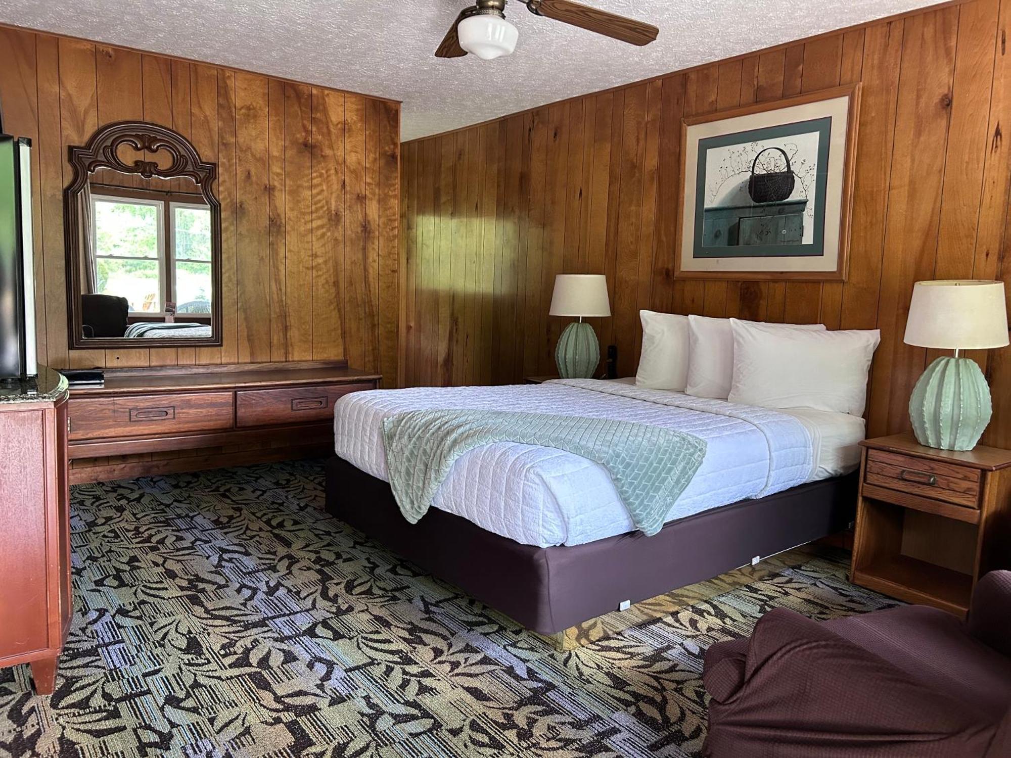 Stony Creek Motel Maggie Valley Exterior photo